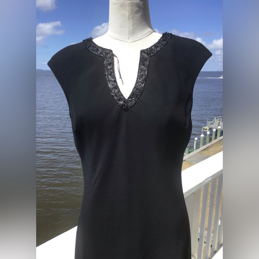Sandra Darren Sleeveless Dress size 10